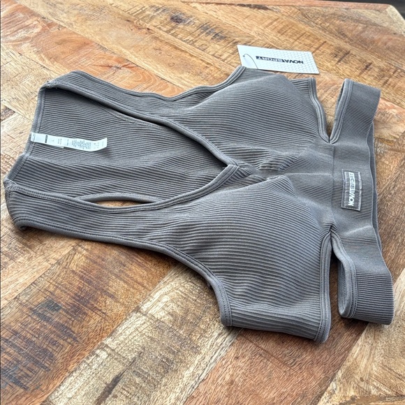 ▪️⛹🏽♀️NWT Ribbed Seamless Sports Bra Sz L⛹🏽♀️▪️ - Picture 6 of 7